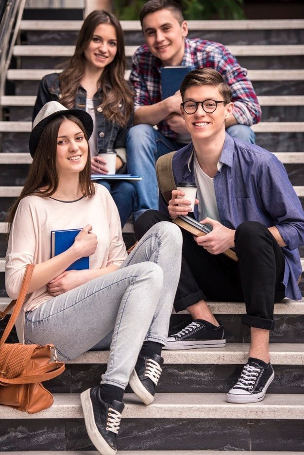 Students exploring therapeutic colleges